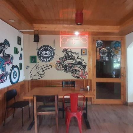 Throttle Shrottle Moto Hostel Manāli Εξωτερικό φωτογραφία