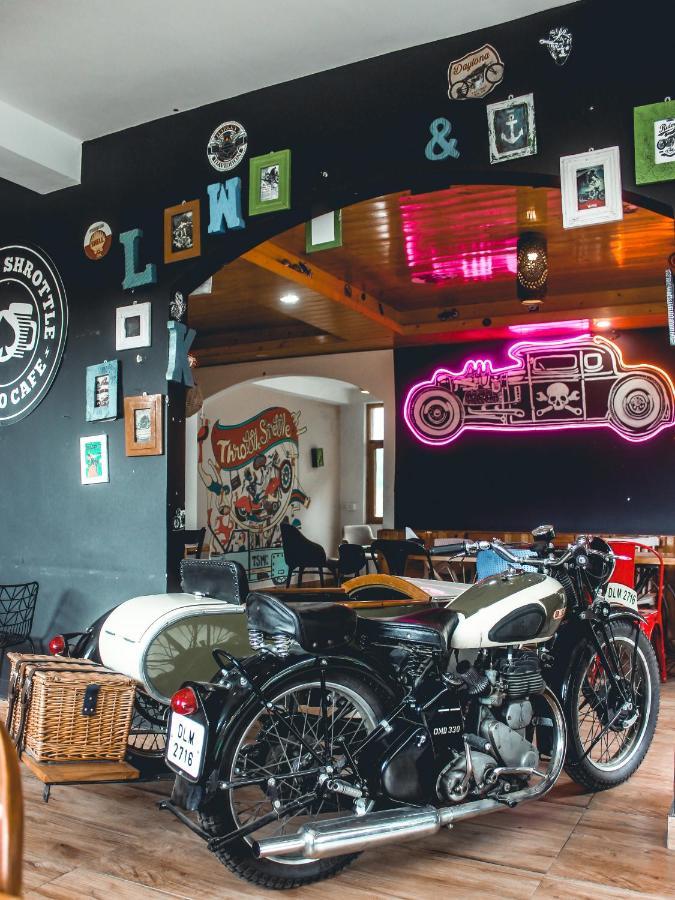 Throttle Shrottle Moto Hostel Manāli Εξωτερικό φωτογραφία