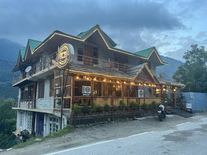 Throttle Shrottle Moto Hostel Manāli Εξωτερικό φωτογραφία
